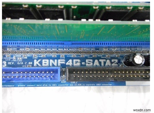 การฟื้นฟูเมนบอร์ด ASRock KBNF4G-SATA2:เรื่องราวการซ่อมแซมที่ประสบความสำเร็จ 