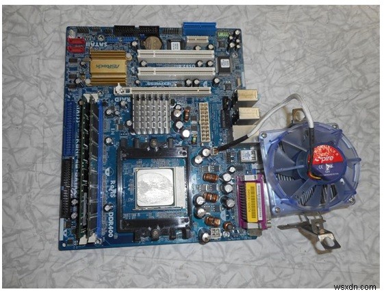 การฟื้นฟูเมนบอร์ด ASRock KBNF4G-SATA2:เรื่องราวการซ่อมแซมที่ประสบความสำเร็จ 