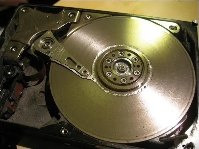 วินิจฉัยและซ่อมแซมเซกเตอร์เสียบน HDD และไดรฟ์ USB:คำแนะนำทีละขั้นตอน 
