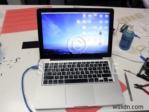 การซ่อมแซมอย่างมืออาชีพ:บอร์ดลอจิก ฮีทซิงค์ และการเปลี่ยนหน้าจอสำหรับ MacBook Pro 13 A1278 ปี 2011