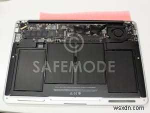 การซ่อมแซมคีย์บอร์ด MacBook Air หลังจากน้ำเสียหาย – บริการที่รวดเร็วและเชื่อถือได้ 