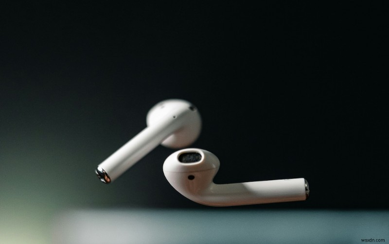 วิธีทำความสะอาดไมโครโฟน AirPods ของคุณอย่างปลอดภัยเพื่อเสียงที่คมชัด 