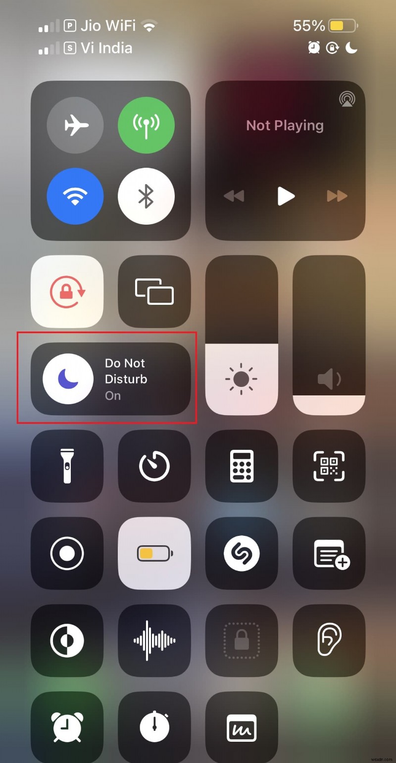 10 วิธีแก้ไขที่ได้รับการพิสูจน์แล้วเพื่อหยุด iPhone ของคุณจากการสลับอัตโนมัติเป็นโหมดเงียบ