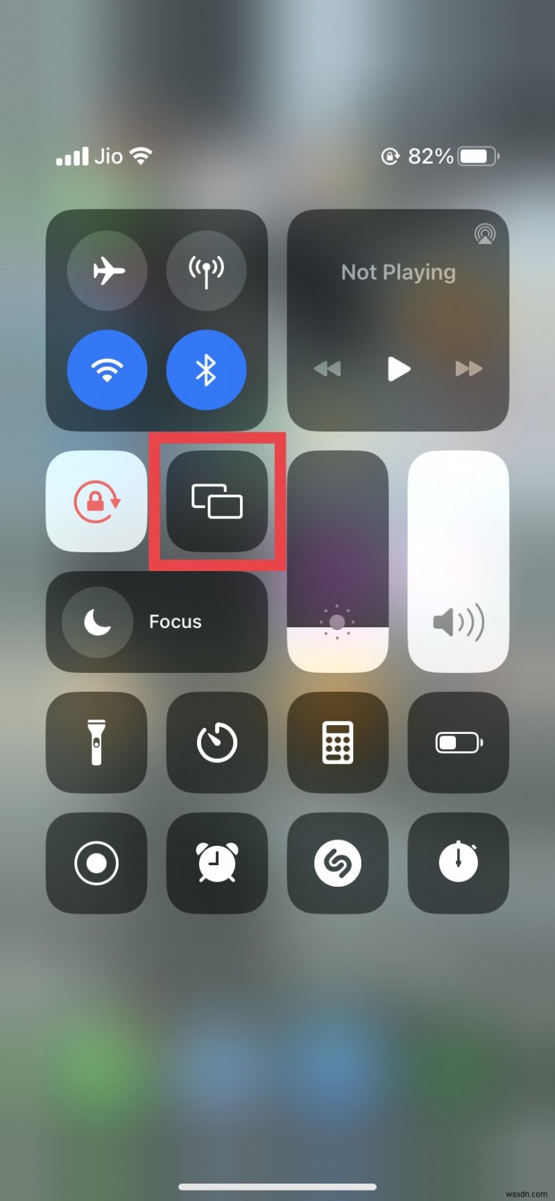ส่งการซูมจาก iPhone ไปยังทีวีได้อย่างง่ายดายเพื่อประสบการณ์การประชุมที่ใหญ่และดียิ่งขึ้น 