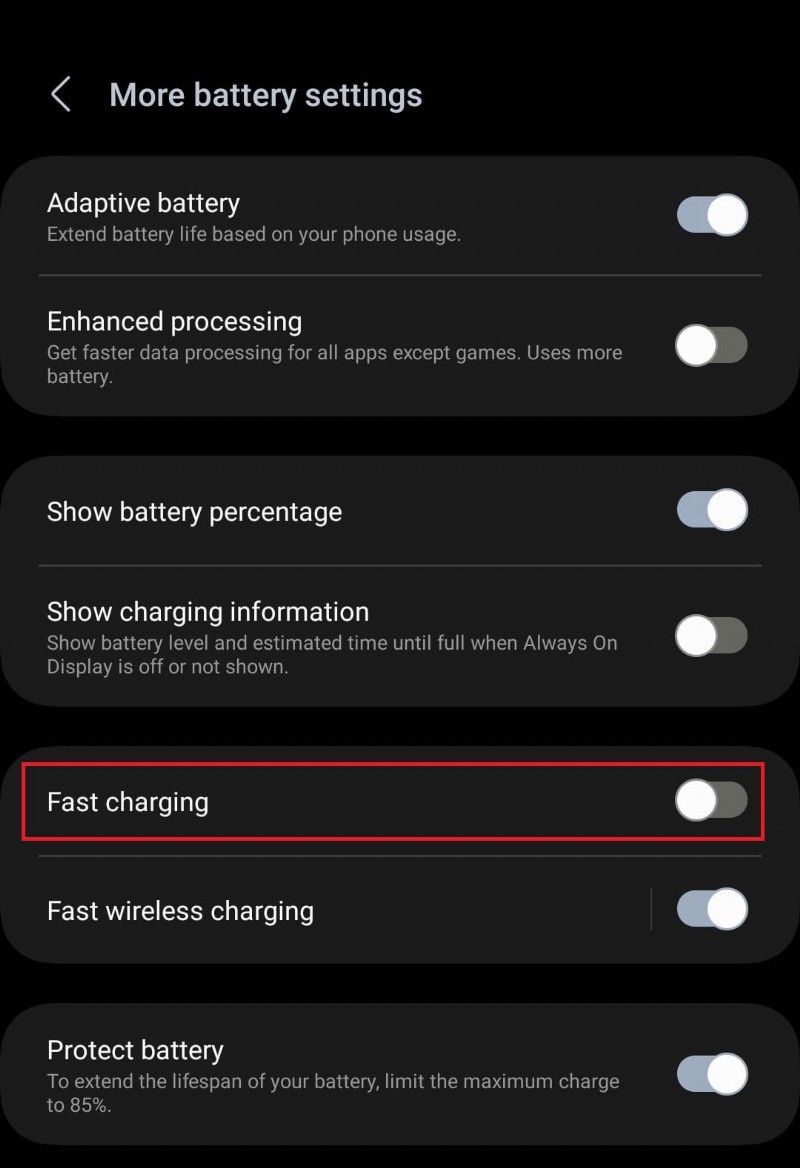 โทรศัพท์ Samsung แสดงข้อความ  ตรวจพบความชื้น  เมื่อเครื่องแห้ง:เหตุใดจึงเกิดขึ้น และวิธีปิดใช้งานการแจ้งเตือน 