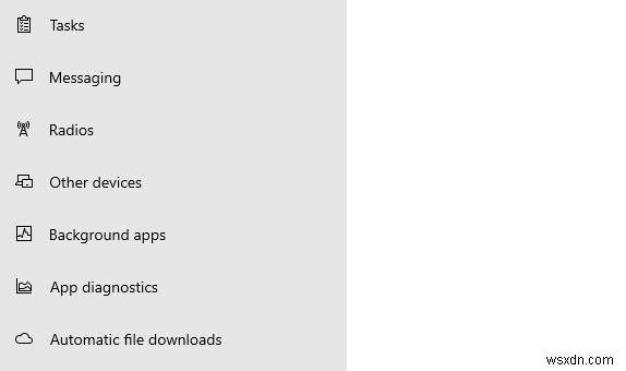 วิธีทำให้แอพเข้าสู่โหมดสลีปใน Windows 11 และ 10 เพื่ออายุการใช้งานแบตเตอรี่ที่ดีขึ้น