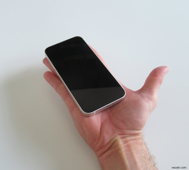 รีวิวจากผู้เชี่ยวชาญของ Dedoimedo:iPhone 13 Mini – อธิบายประสิทธิภาพ การออกแบบ และความคุ้มค่า 