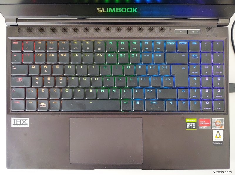 การติดตั้ง Kubuntu บน Slimbook Titan:คู่มือการตั้งค่ากราฟิกไฮบริด 